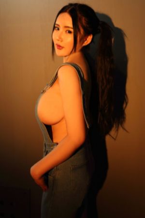《美丽小蜜桃4