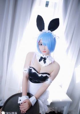 黑色皮革