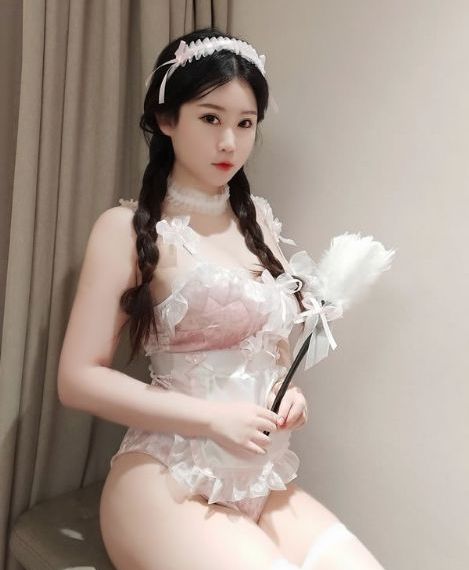 偶像的穴