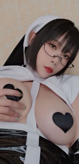 善良的邻居的妻子